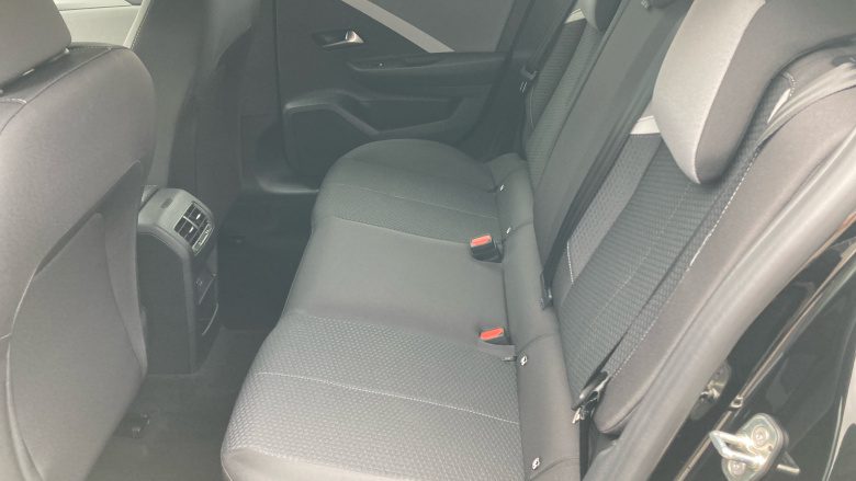 Vauxhall Astra 1.2 Turbo 130 Griffin [Tech Pack] 5dr Petrol Hatchback